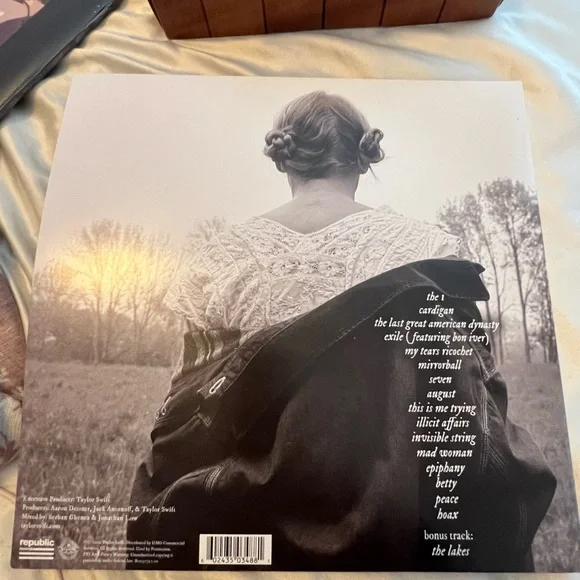 Folklore Vinyl - Picture 3 of 9